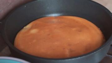 Fast syr tortilla v panvici. lazy Chačapuri