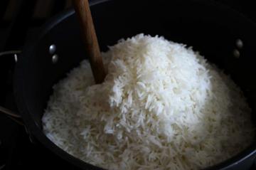 Ako variť ostrý ryža obloha?