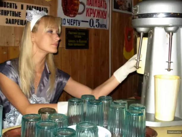 Predavačka mliečne koktaily v ZSSR. Fotografie - pokračovanie ws