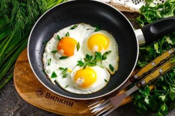 Tajomstvá dokonalých miešaných vajec (ukázalo sa, že nie každý vie, ako správne variť)