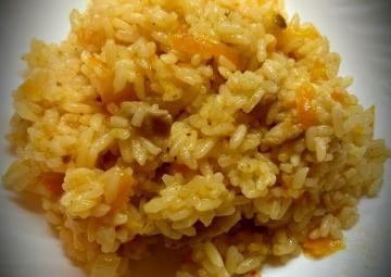 Ako som sa pripraviť pilaf so slaninou na panvici. obľúbený recept