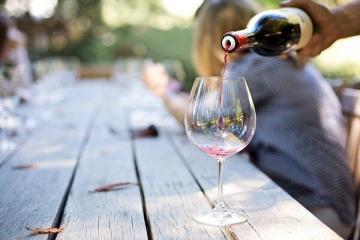 Skontrolujte, či pijete víno správne: TOP najčastejšie chyby