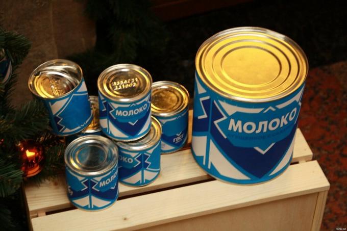 Kondenzované mlieko o zakúpenú. Fotografia - Yandex. fotografie